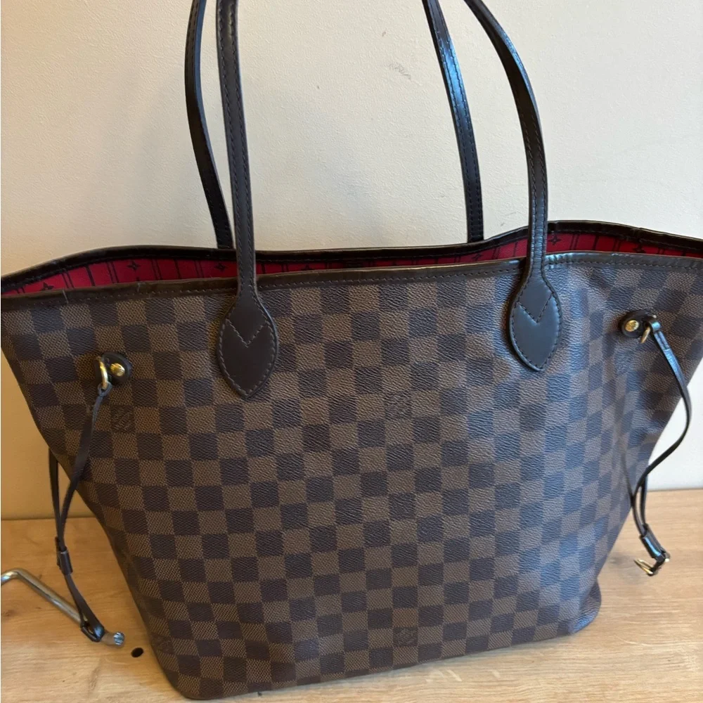 Authentic Louis Vuitton neverfull MM damier ebene shoulder bag - Picture 4 of 8